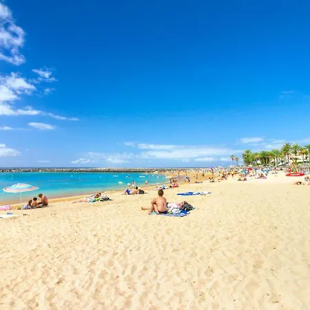 Apartament 3-bedroom In Playa De Americas With Ac, Pool, Parking